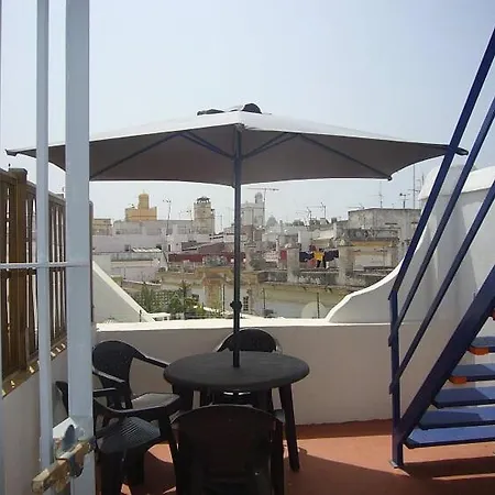 Atico En Casco Historico Кадис